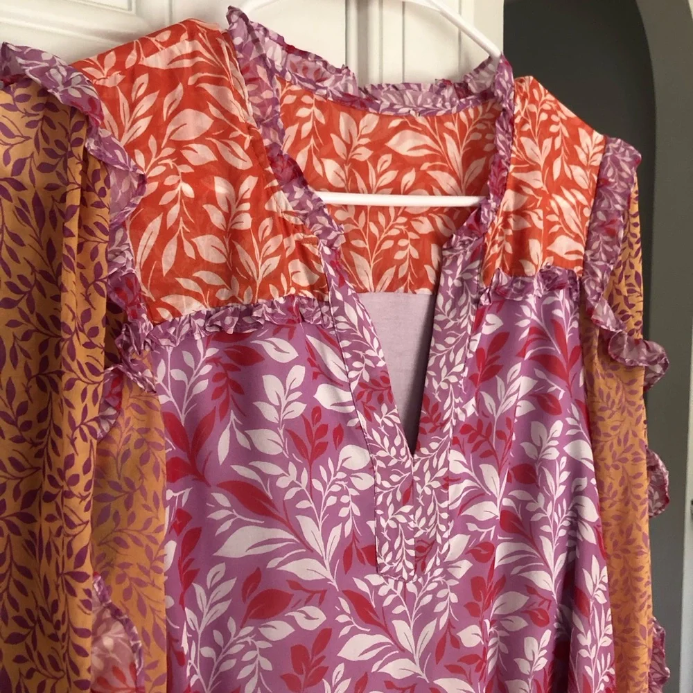 New: Hale Bop. Vana Silk Top. Size Small